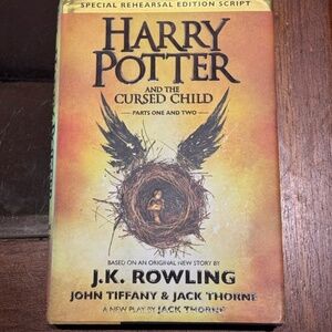 Harry Potter and the Cursed Child (English)